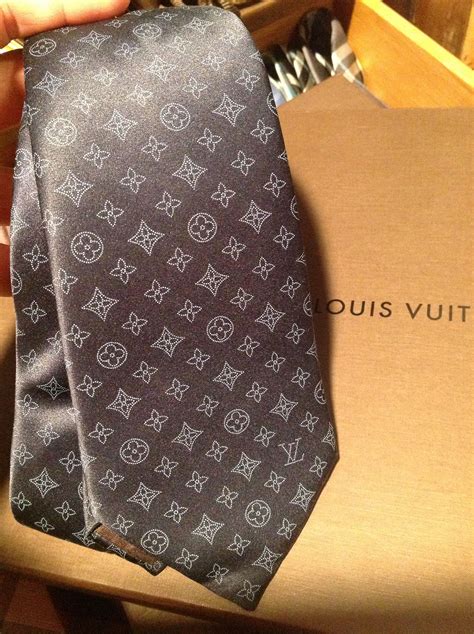 louis vuitton men tie|louis vuitton tekkie.